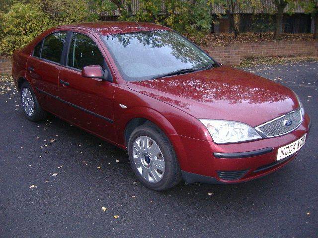 Ford Mondeo 2.0 Lx Hatchback Diesel Red